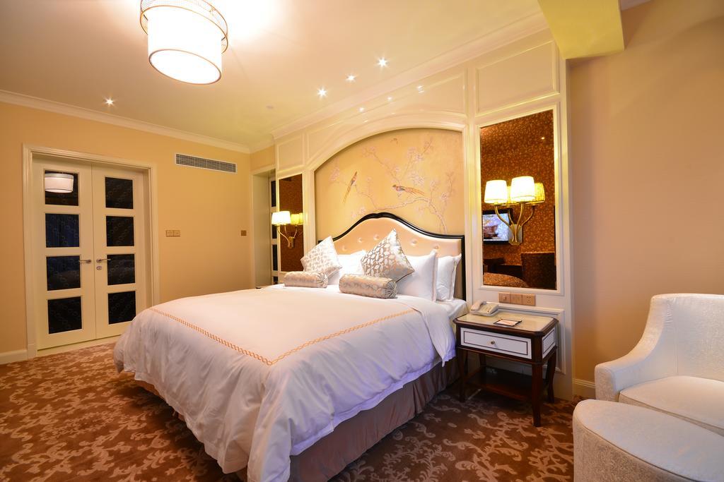 Urban Island Hotel Shanghai Room photo